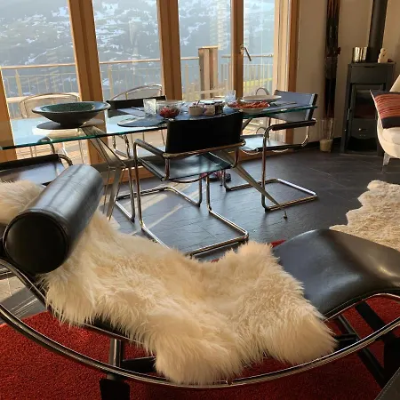 Ski & Summer Chalet Apt, Lenzerheide Region